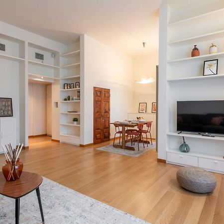 Sempione, 51 Ampio E Luminoso Apartamento Milão Exterior foto