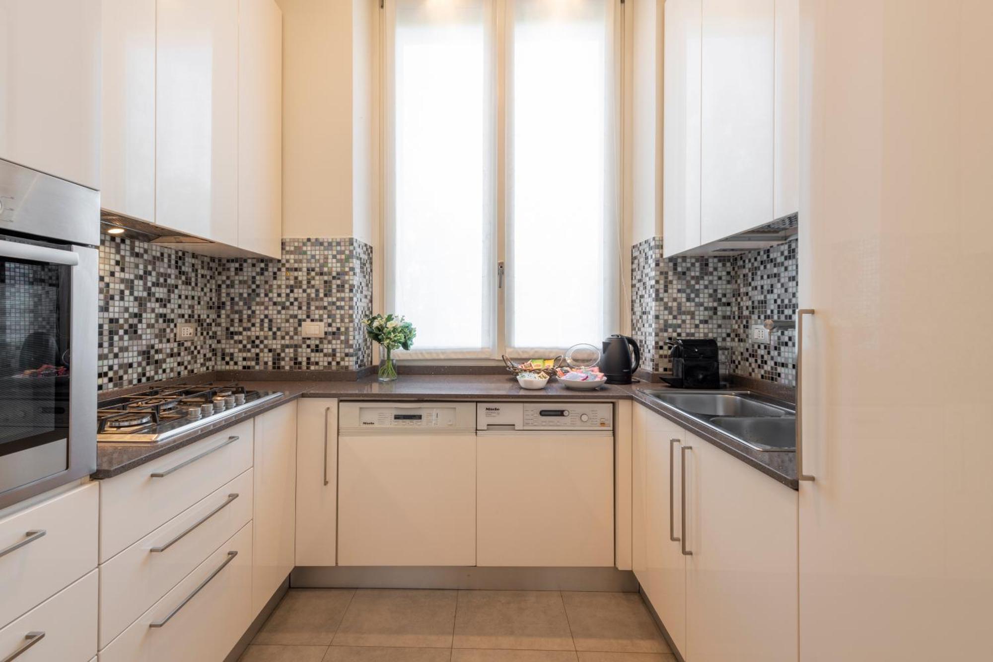 Sempione, 51 Ampio E Luminoso Apartamento Milão Exterior foto